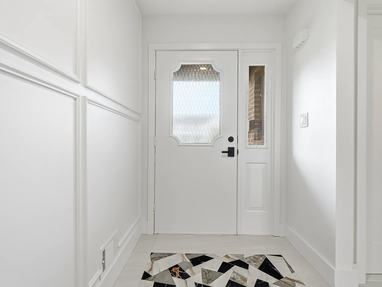 3 bed, 2.5 bath, 1662 sqft, $6,500 — Photo 4