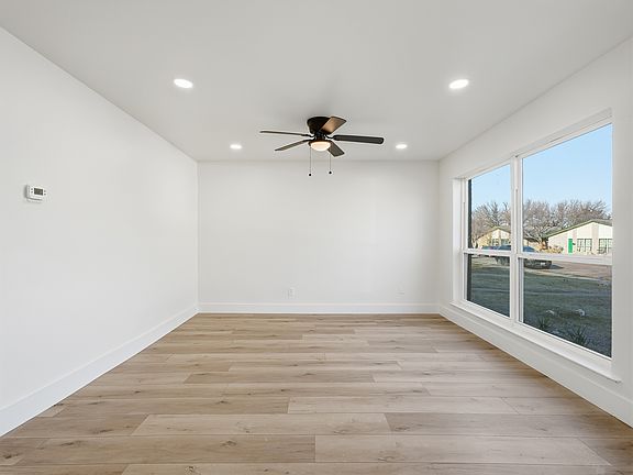 5th image of 1721 R Ave