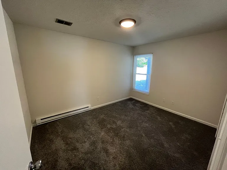 1671 Olympus Dr — Photo 8