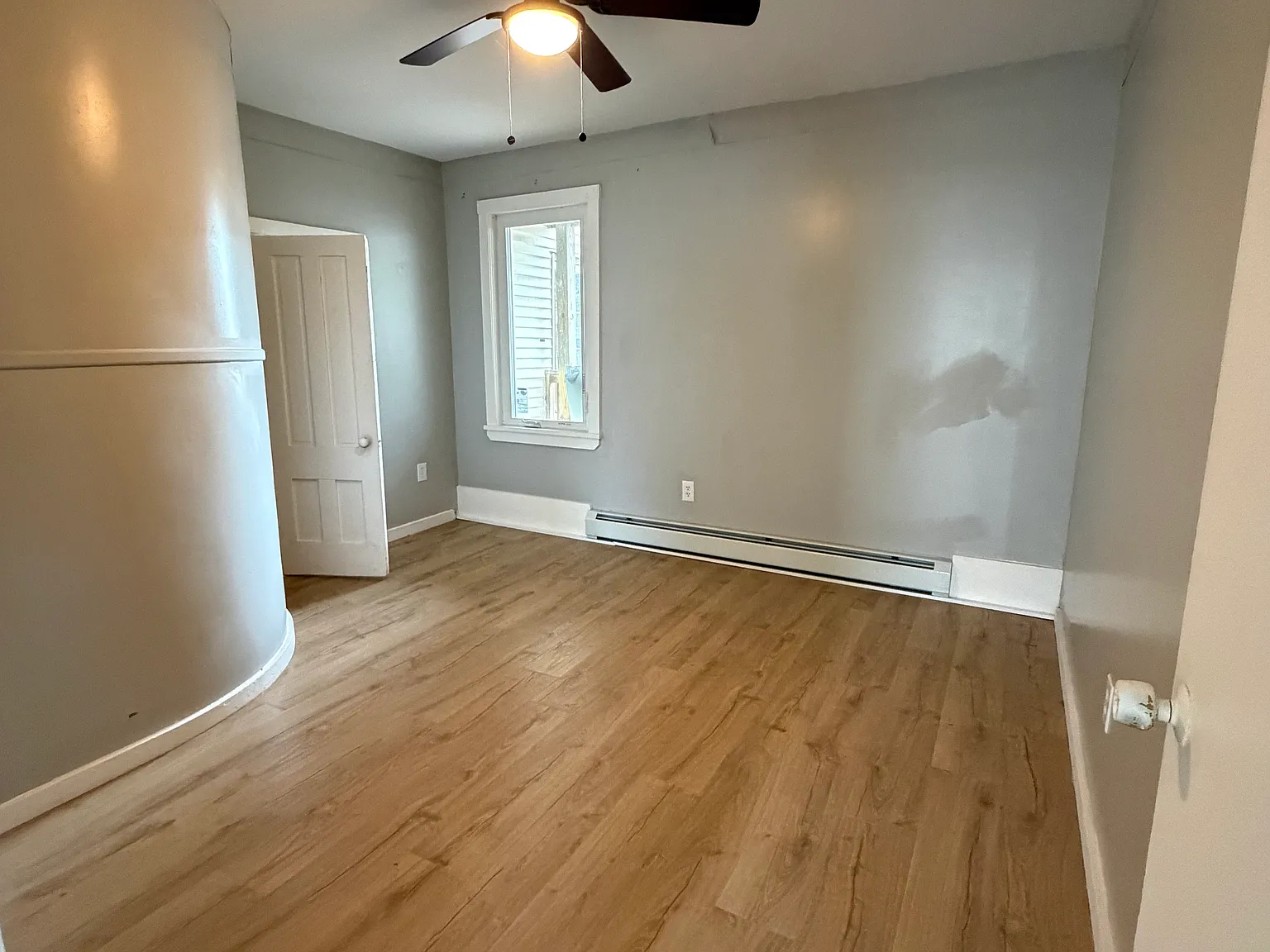 3 bed, $1,650 — Photo 2