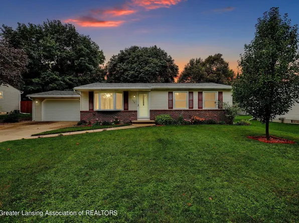 328 Harvest Ln, Lansing, MI 48917