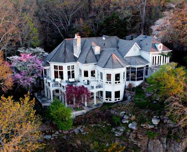 106 Holland Dr, Sheffield, AL, 35660