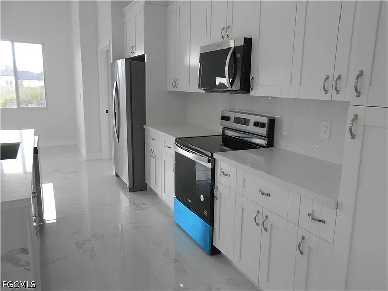 2809 55th St W — Photo 7