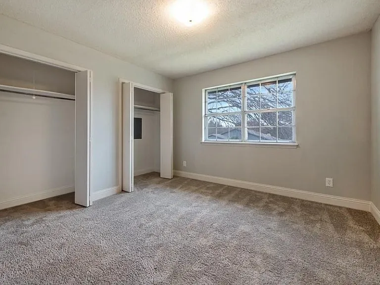 1807 Blake Dr — Photo 13