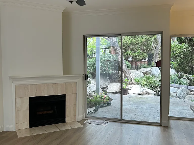 744 Wingate Bay — Photo 9