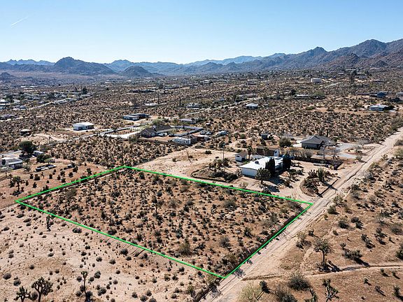 5th image of 102 Saddleback Rd