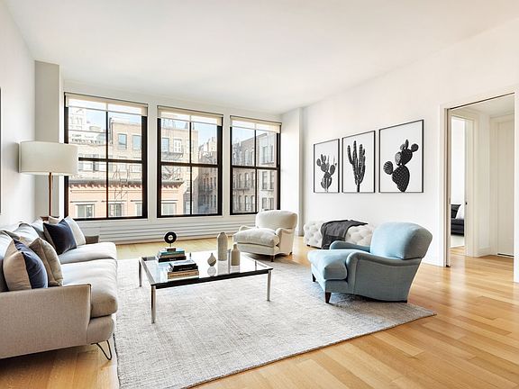 2nd image of 139 Wooster St #5A