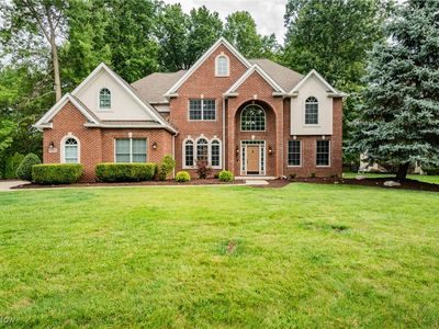 25832 Iris Ct, Westlake, OH, 44145