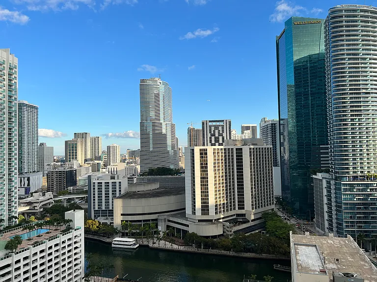 500 Brickell Ave #2405 — Photo 33