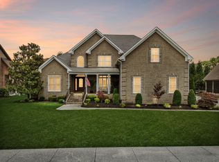 1023 Gadwall Cir, Hendersonville, TN 37075