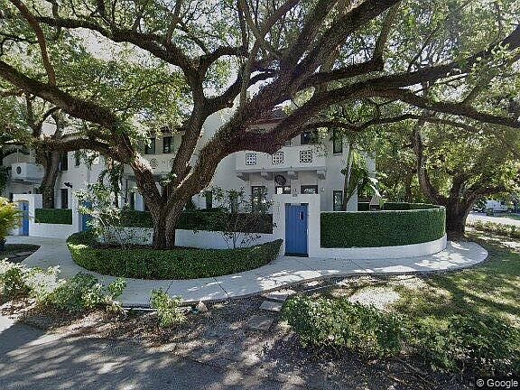 1st image of 3182 Jackson Ave
