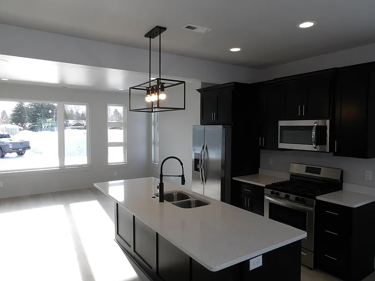 1350 Woodside Blvd #A — Photo 9