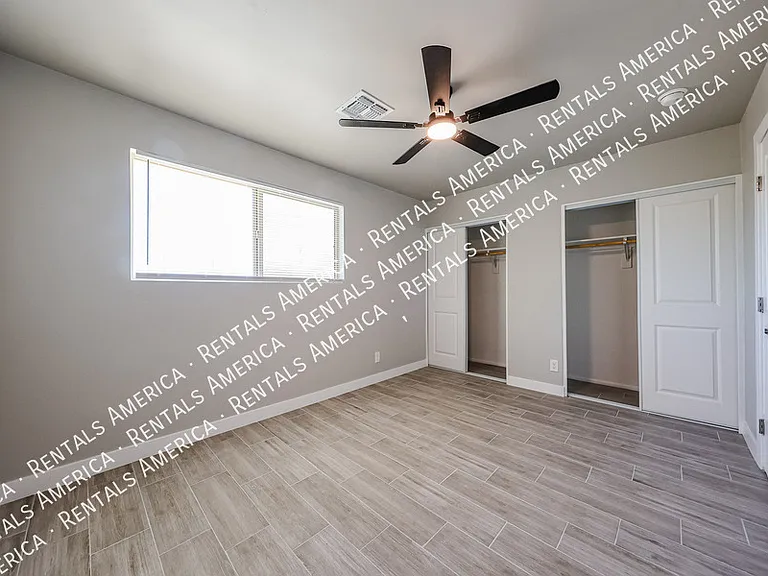 1704 E Pickrell Dr — Photo 29