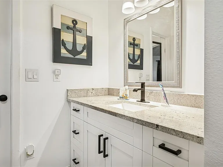 7501 Dolonita Dr #7501 — Photo 18