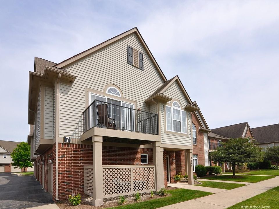 1st image of 3348 Primrose Ln