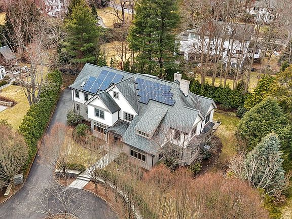 2nd image of 23 Inverness Rd