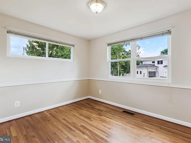 6916 Southridge Dr — Photo 22