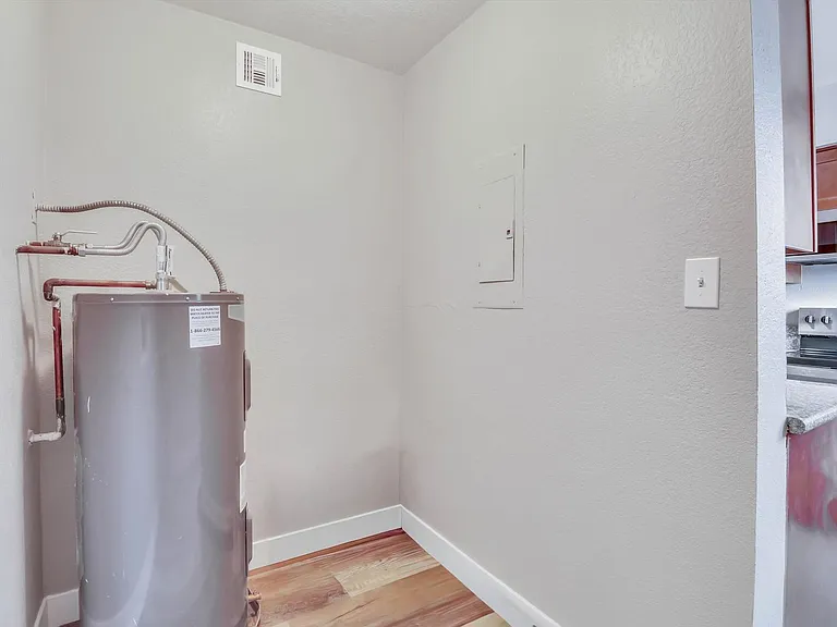 260 W 8th Ave #123 — Photo 36