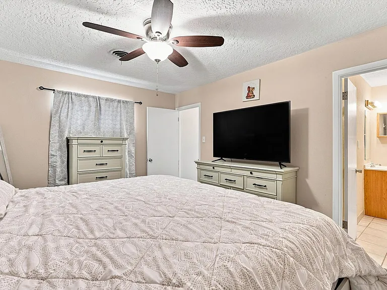 3707 Comanche Rd NE — Photo 18