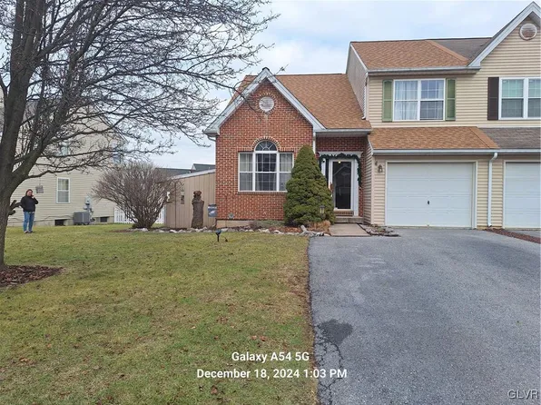2349 Fernwood Dr N, Coplay, PA 18037