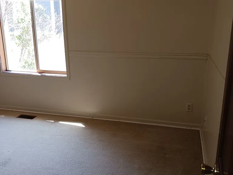 708 Highland Dr — Photo 26
