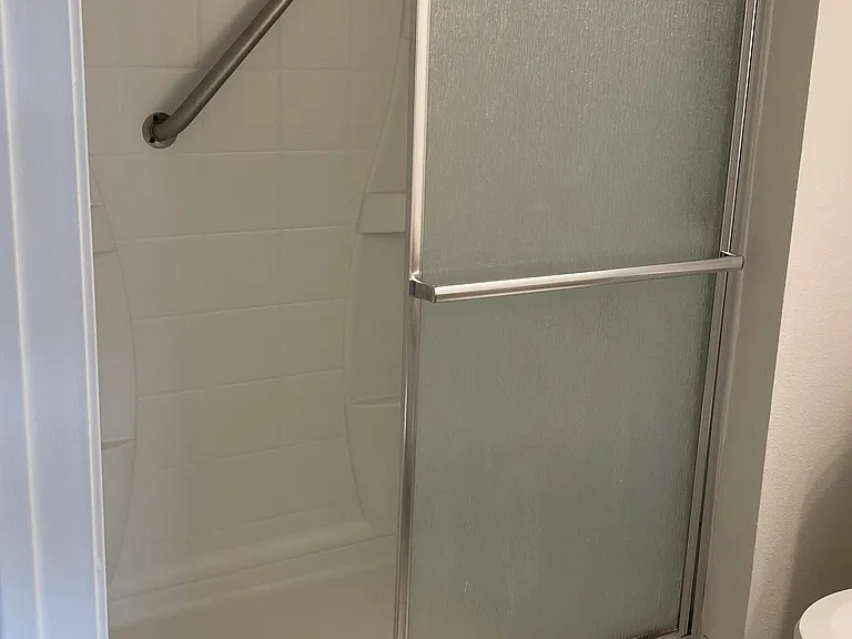 555 Redondo Ave — Photo 9