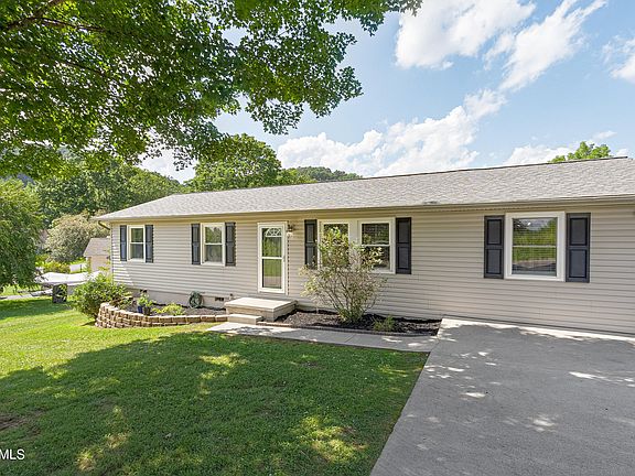 2nd image of 1100 Melton Hill Cir