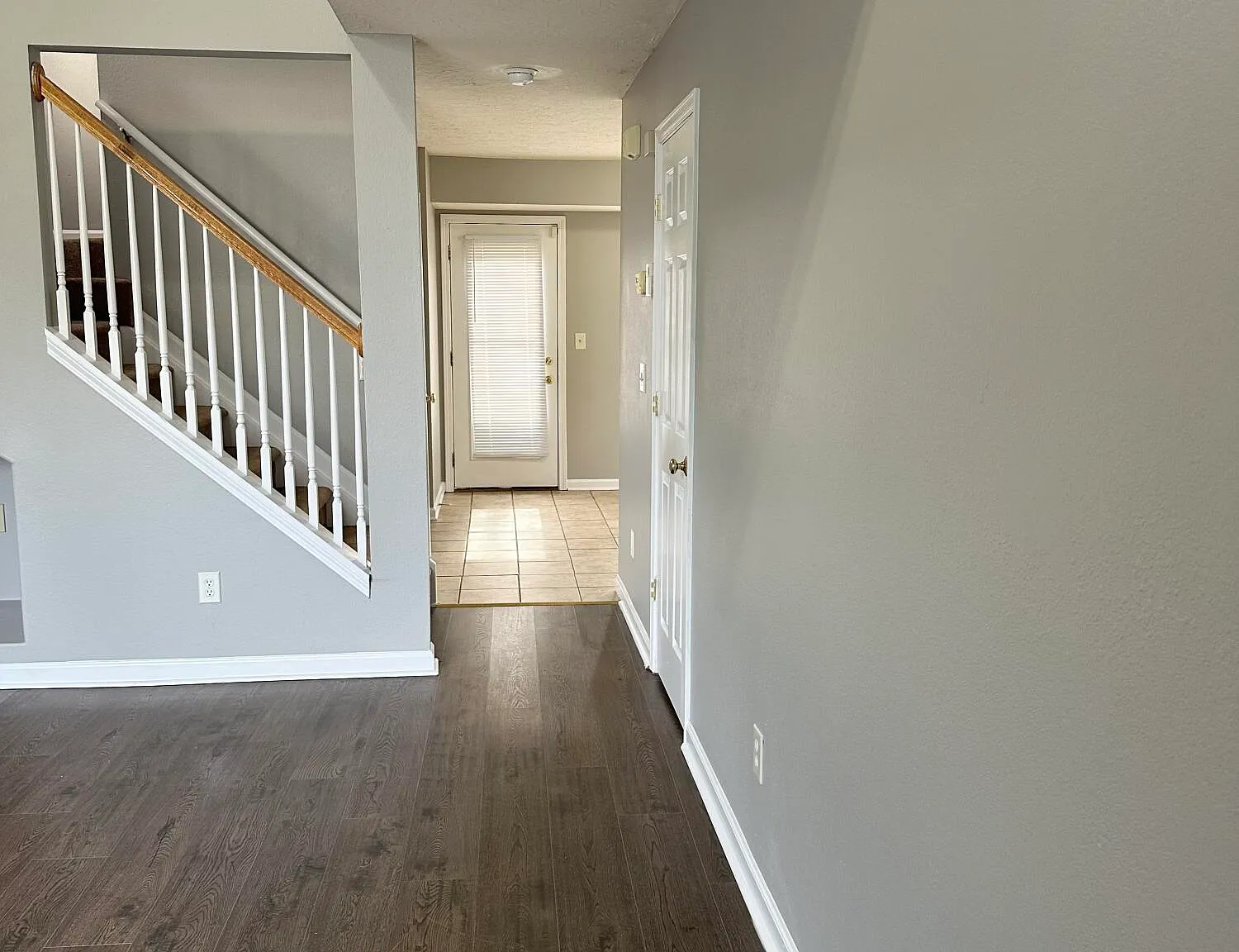 3 bed, 2.5 bath, 1678 sqft, $1,895 — Photo 4