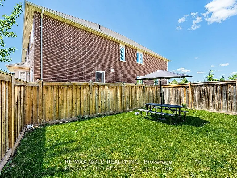 26 Robert Parkinson Dr — Photo 38