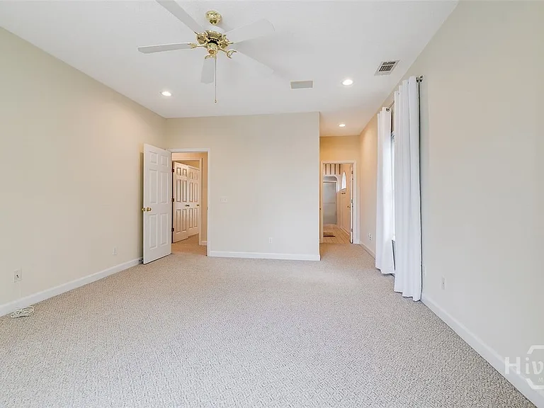 886 Waterford Landing Rd — Photo 16