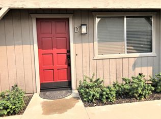 1248 Tulare St #D, Kingsburg, CA 93631
