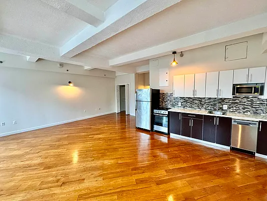 Rented by City Connections Realty | media 1