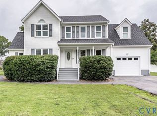 11901 Warfield Estates Dr, Chester, VA 23831