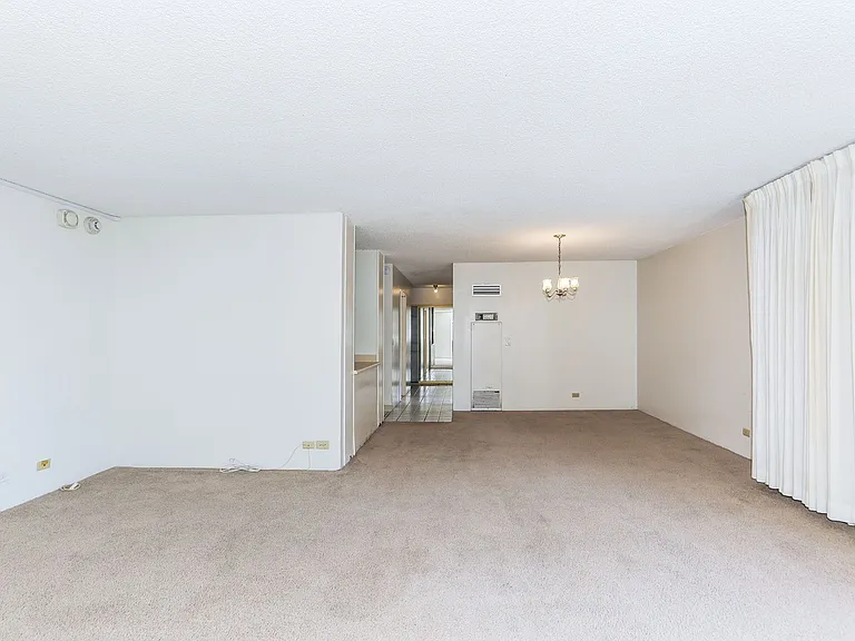 2215 Aloha Dr — Photo 10