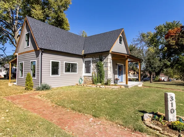 310 Herkimer St, Oskaloosa, KS 66066