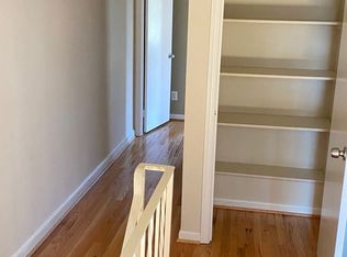 20A E Howell Ave, Alexandria, VA 22301