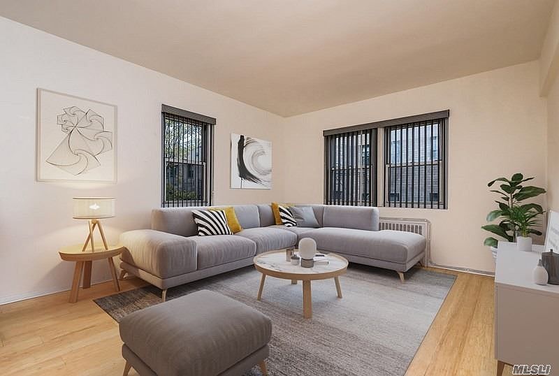 1st image of 20 Hill Park Ave APT 3d