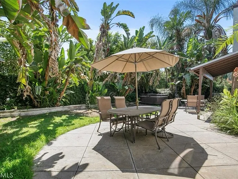 5954 Wilkinson Ave — Photo 34