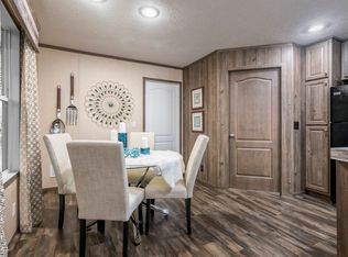 625 Maple Ct, Columbus, MI 48063