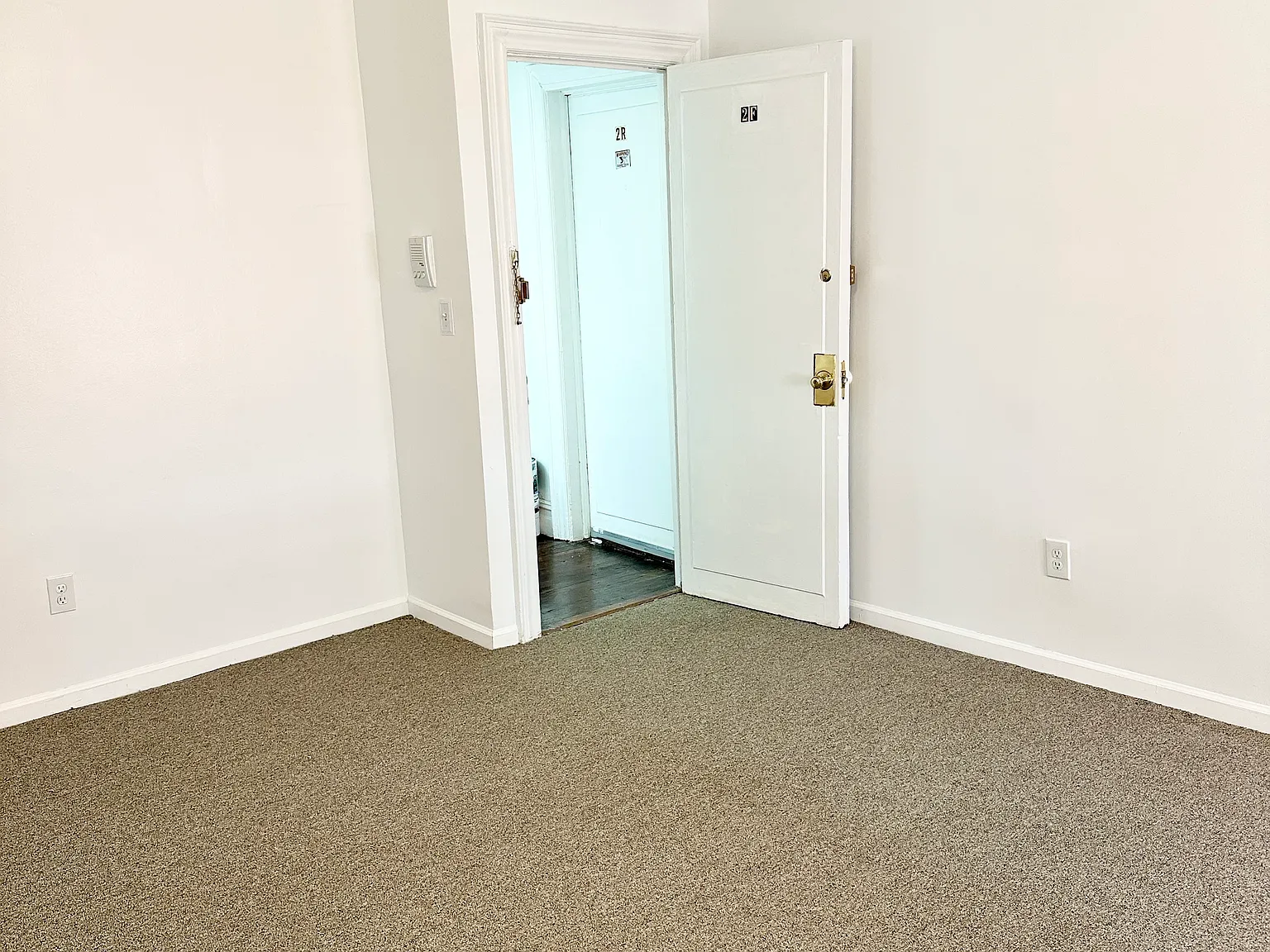 1 bed, 550 sqft, $1,700 — Photo 2