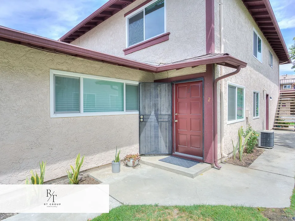1085 W Sierra Madre Ave #2