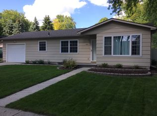 1621 Derdall Dr, Brookings, SD 57006