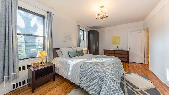 Sold by Garfield Realty  | media 8