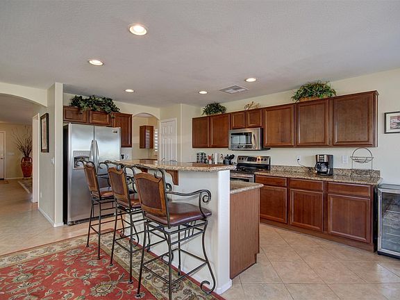 4th image of 29325 N Yellow Bee Dr