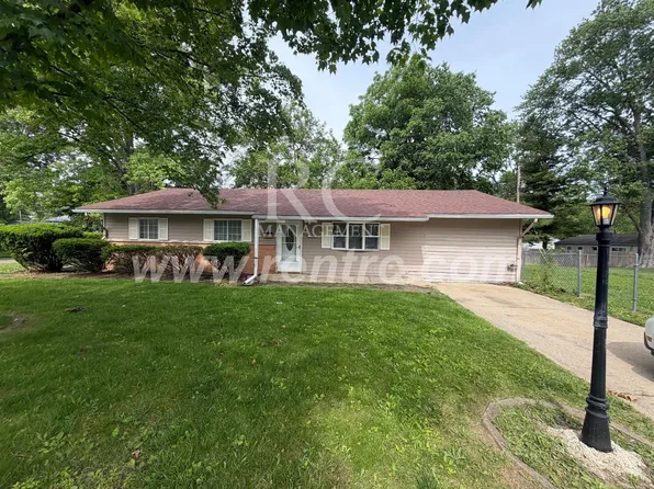 1618 Crestview Dr, Danville, IL 61832