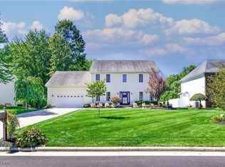 215 Southwind Dr NE, Warren, OH 44484