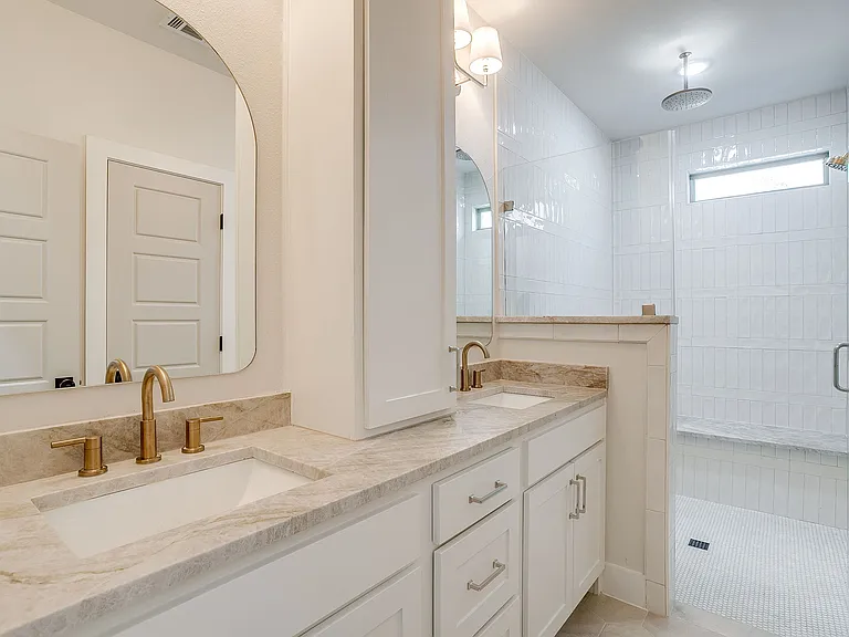 2820 Weisenberger St #102 — Photo 22