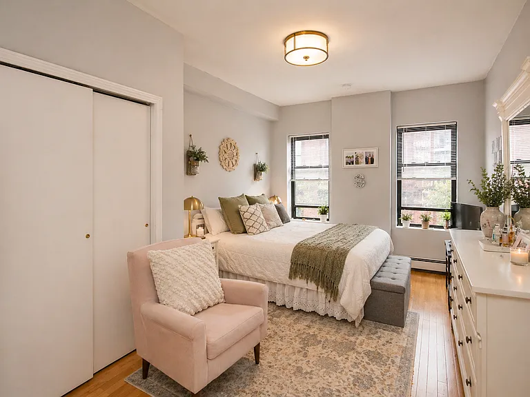 10 Davis Ave #C — Photo 4