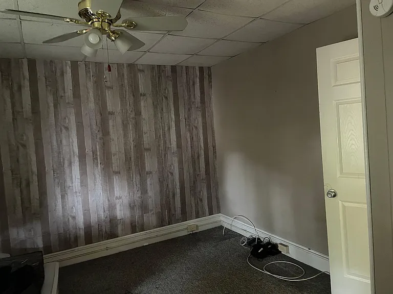 440 Delaware Ave — Photo 6