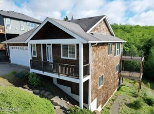 2133 Middle Fork Cir, Seaside, OR 97138